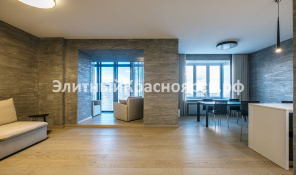 Фото 3: Современная дизайнерская квартира в ЖК "SkySeven" в долгосрочную аренду
