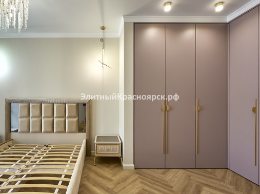 Квартира с четырьмя спальнями в Преображенском цена 40000000.00