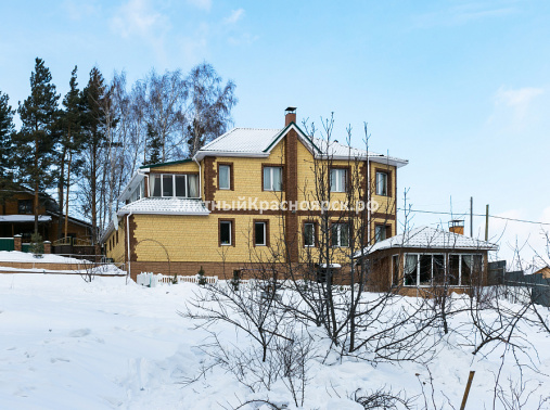 Дом с собственным озером в сосновом бору. цена 15900000.00000000
