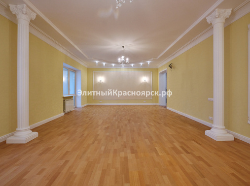 Просторная 3-комнатная квартира в самом центре города цена 28000000.00