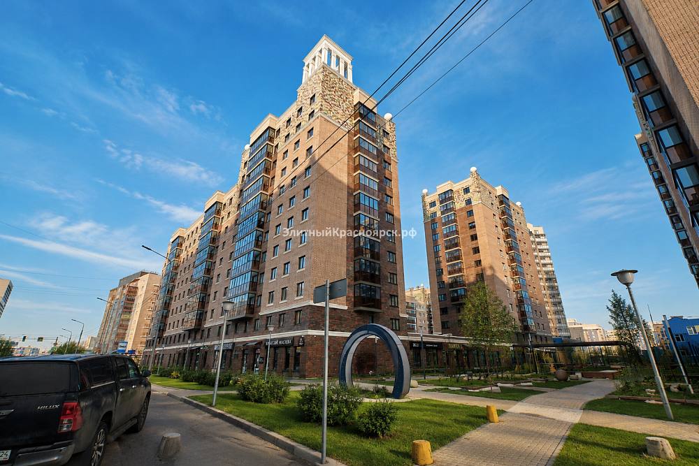 Трехкомнатная квартира на Взлётке в долгосрочную аренду