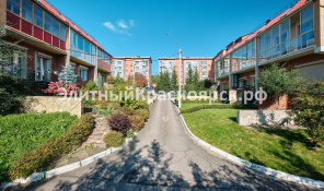 Фото 3: Эксклюзивная сити-вилла в Ветлужанке