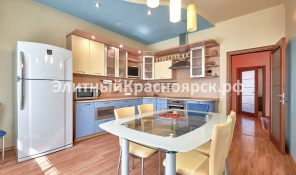 Большая теплая квартира с тремя спальнями на улице Елены Стасовой цена 11500000.00 Фото 3.