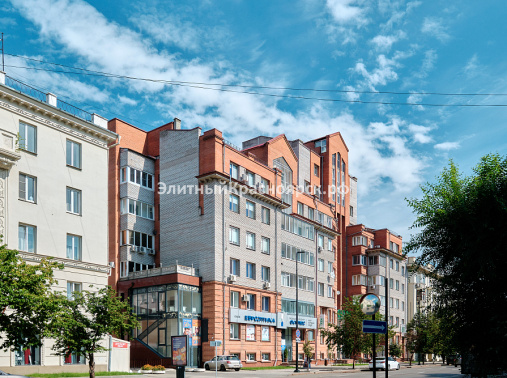 В сердце города в красивом доме цена 25000000.00