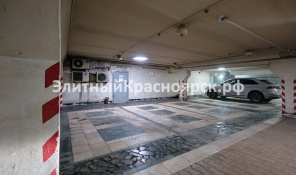 Фото 2: Подземная парковка в центре города