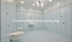 Просторная 3-комнатная квартира в самом центре города цена 28000000.00 Фото 3.