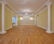 Просторная 3-комнатная квартира в самом центре города Просторная 3-комнатная квартира в самом центре города