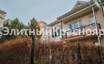 Уютный таунхаус с тремя спальнями и камином цена 43000000.00 Фото 18.