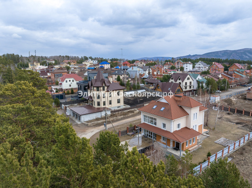 Коттедж в Горном с видом на лес цена 43000000.00