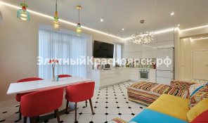 Необыкновенная квартира на ул. Живописной. цена 24900000.00 Фото 2.