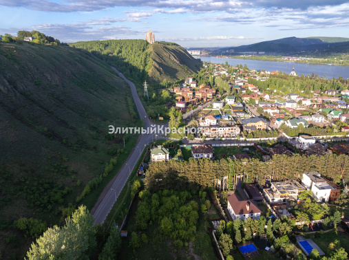 Участок в Удачном, в классном месте. цена 26537000.00