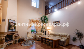 Фото 2: Коттедж 200 кв.м. на Базаихе