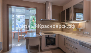 Фото 2: Коттедж в Удачном на Лесной улице