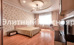 Большая теплая квартира с тремя спальнями на улице Елены Стасовой цена 11500000.00 Фото 4.